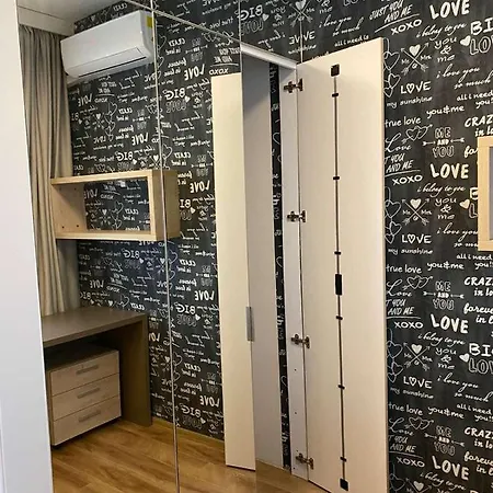아파트 Brand New Apartment *